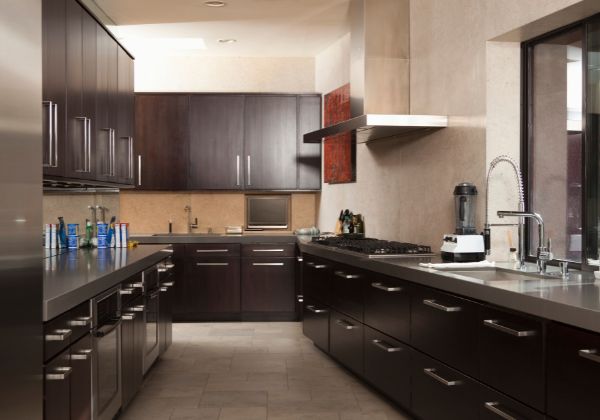 Modern commercial kitchen